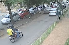 Sicarios matan al teniente coronel Guillermo Alicio Moral Centurión
De Iván Leguizamón <ileguizamon@abc.com.py>
Destinatario Fotografía ABC Color <foto@abc.com.py>
Responder a ileguizamon@abc.com.py
Fecha 03-10-2025 15:33