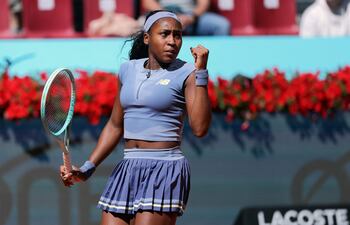 Poco después que la norteameicana Coco Gauff ganara su encuentro se produjo en apagón eléctrico en España, lo que motivo la anunación de la jornada restante.