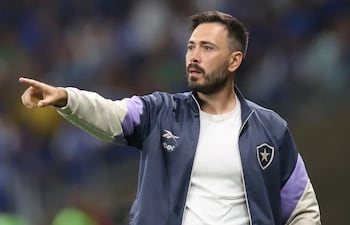 Davide Ancelotti (36 años), hijo de Carlo Ancelotti dejará la conducción técnica de Botafogo.