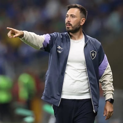 Davide Ancelotti (36 años), hijo de Carlo Ancelotti dejará la conducción técnica de Botafogo.