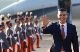 Despacho de Peña, exsocio de Ueno Holding, ordenó millonarias compras. Foto: EFE/David Toro