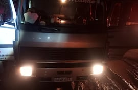 El camión fue atracado cuando llegó a una gomería.