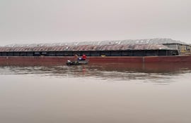 Joven de 20 años se encuentra desaparecido en aguas del río Paraguay desde el mediodía de ayer y sus familiares piden apoyo para la búsqueda.