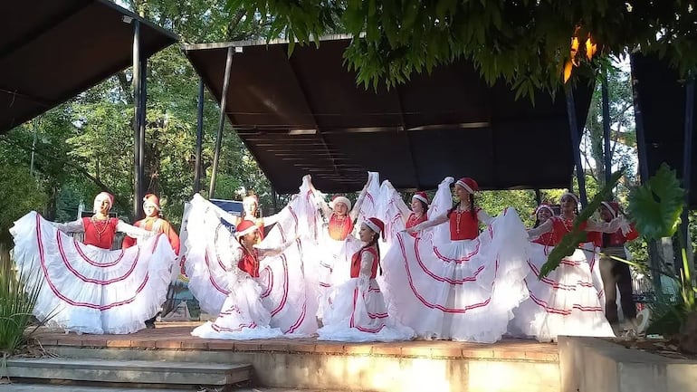 Los artistas hicieron impecables presentaciones.