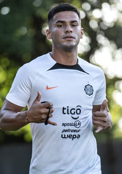 César Olmedo (21 años) llegó a Olimpia proveniente del Sportivo San Lorenzo.