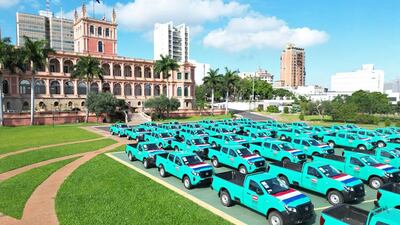 Acto de presentacion e incorporacion de nuevos vehiculos a la flota de la ANDE en la explanada del Palacio de Gobierno.