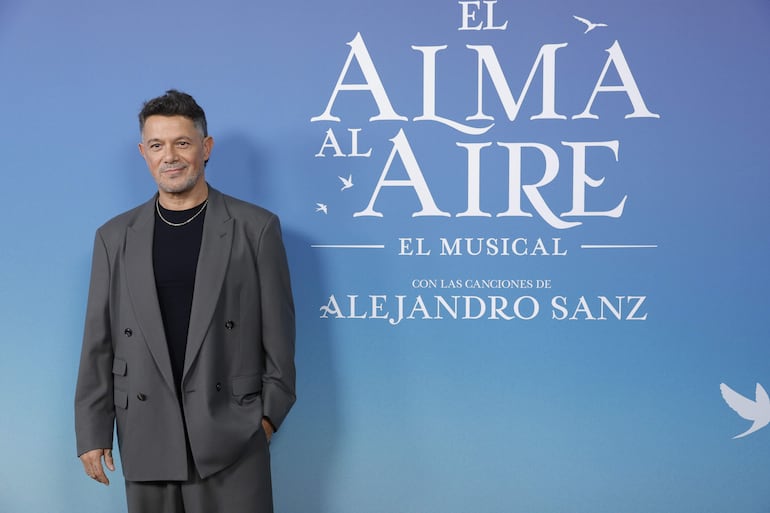 “Hay algo realmente emocionante en ver cómo tus canciones encuentran una vida que nunca imaginaste para ellas", expresó Ale Sanz en sus redes tras el estreno de Alma al aire. (EFE/ Víctor Lerena)
