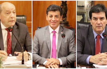 Los ministros de la Corte Suprema de Justicia, César Manuel Diesel Junghanns, Gustavo Santander Dans y Víctor Ríos Ojeda y Gustavo Enrique Santander Dans, quienes integran la Sala Constitucional.