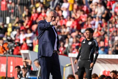 José Mourinho, laureado entrenador portugués del Benfica.
