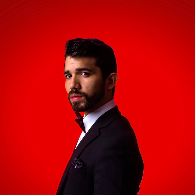 El cantante y compositor paraguayo Dani Rodríguez presentará hoy sus canciones en el Jockey Club.