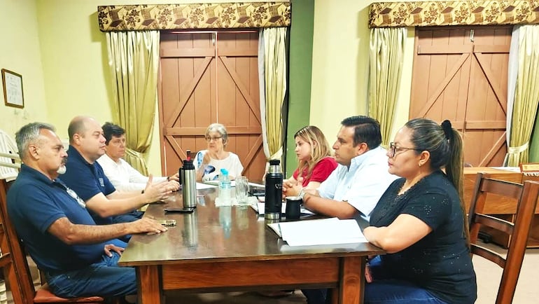 En mesa interinstitucional con la Comisión del Senado y autoridades municipales se decidió crear el Consejo y la Secretaría de Prevención de Adicciones.