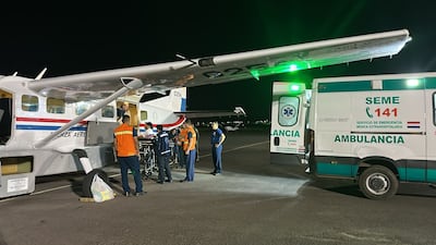 Un avión de la Fuerza Aérea Paraguaya fue la encargada de trasladar a la menor a la capital del país.