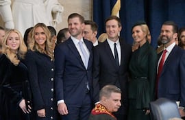 Washington (United States), 20/01/2025.- Michael Boulos, Tiffany Trump, Lara Trump, Eric Trump, Jared Kushner, Ivanka Trump and Donald Trump Jr. attend the inauguration of President Donald Trump at the U.S. Capitol Rotunda in Washington, DC, USA, 20 January 2025. EFE/EPA/RICKY CARIOTI / POOL
