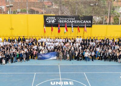 Equipo de UNIBE se alista para el Foro de Investigadores.