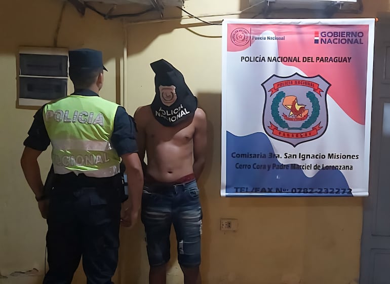 Miguel Fabián Samudio Rodríguez, de 24 años, fue aprehendido por violencia domiciliaria, amenazas y daños en San Ignacio, Misiones.