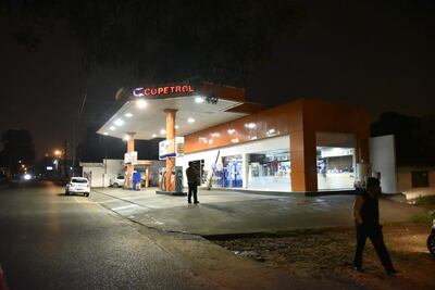 Estación de servicio del emblema Copetrol que fue asaltada en la madrugada de este jueves.
