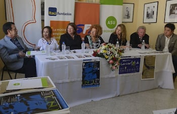 miguel-ngel-echeverria-margarita-irun-nilda-pedrozo-gisela-von-thuemen-liz-cramer-luis-szaran-y-pedro-vakh-en-la-reunion-de-prensa-que-se-realiz-201252000000-1321090.jpg