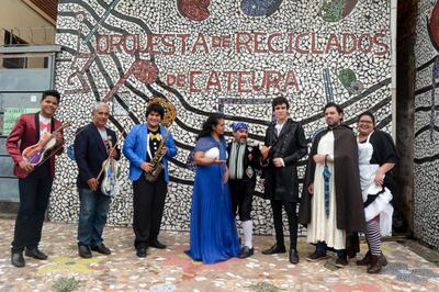 La orquesta de Cateura y los cantantes del Ópera Studio de Miguel Coronel presentan “El barbero de Sevilla”.