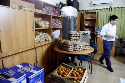 En el Centro  Ñemity de San Lorenzo la provisión de alimentos está al día, según se constató en el lugar.
