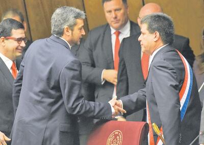 Presidente Mario Abdo y expresidente Horacio Cartes.