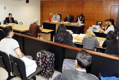 El expresidente de APA Cosme Roa declara ante el tribunal de sentencia presidido por Lourdes Peña. El juicio sigue el lunes.