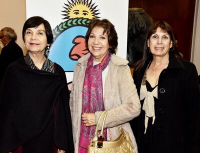 María Victoria Ocáriz, María Estela Ocáriz y Cristina Ashwell.