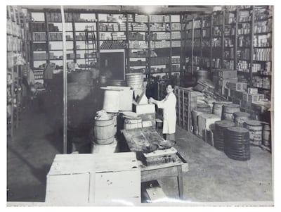 Depósito sobre “Palmas” (en la década del 40), donde se elaboraron los primeros medicamentos, artesanalmente.
