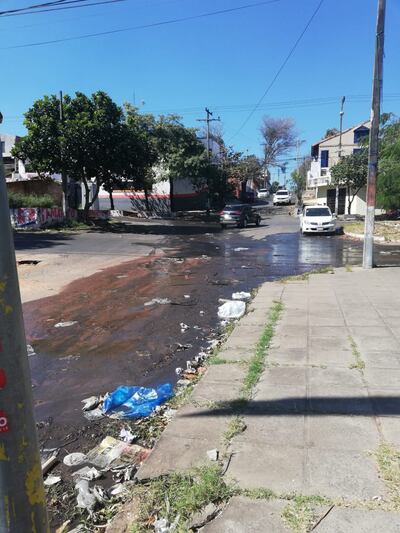 calle Paso Pucú, entre EE. UU y Parapiti.