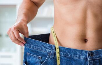 La típica propuesta personal de ponerse en forma cada comienzo de año es solo un mito para muchas personas, pues caer en tentaciones resulta mucho más fácil que conseguir la silueta ideal o los abdominales marcados.