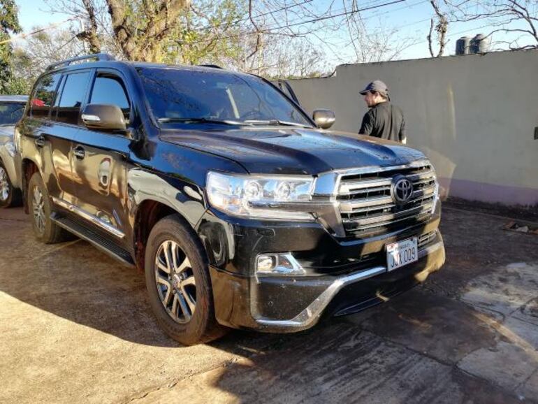 Camioneta que ten&iacute;a el diputado Quintana