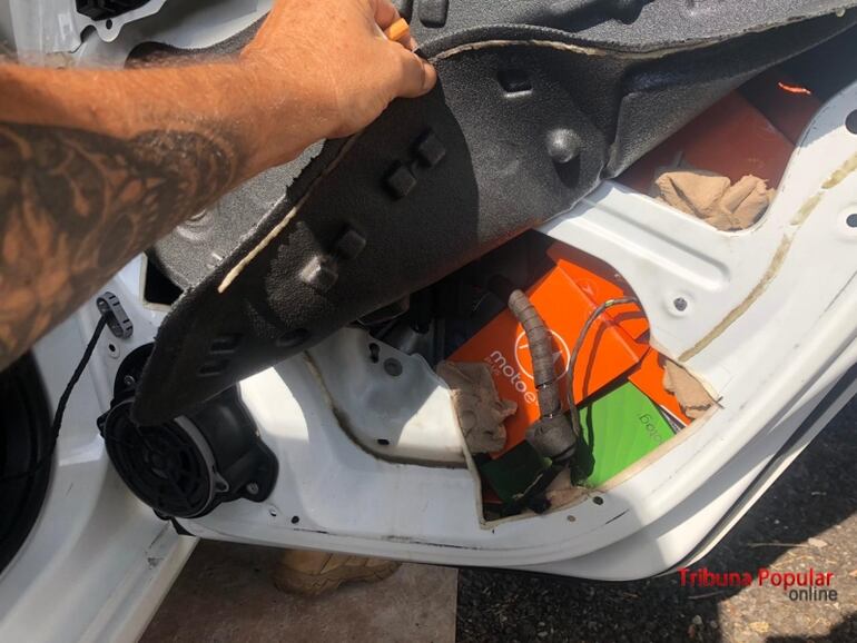 Incautación de celulares de contrabando.