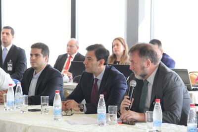 Diputado Carlos Núñez, senador Silvio Beto Ovelar y el ministro de Hacienda, Benigno López en la Comisión Bicameral de Presupuesto.