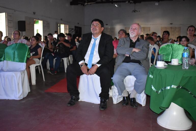 Auditorio lleno en la  tarde de teatro.