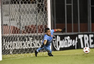 El polémico gol de penal anotado por Carlos Sebastián Ferreira producto de una mala sanción del árbitro Arnaldo Samaniego.