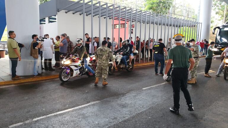 Intenso control de ingreso sobre el Puente de la Amistad.