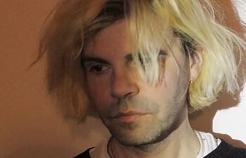 El cantante Tim Burgess.