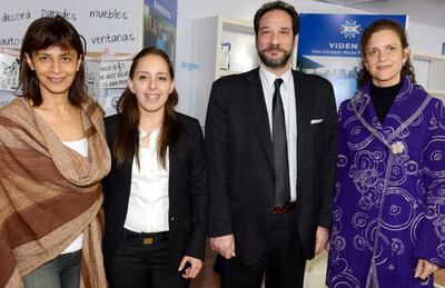 /pf/resources/images/abc-placeholder.png?d=2393