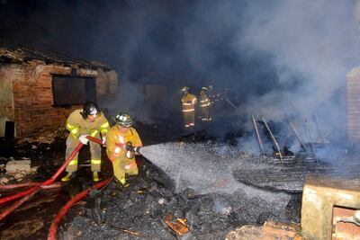 Incendio en un local, ubicado sobre Madame Linch y Facundo Machaín.