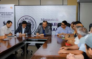 Planean compra de tierras en áreas urbanas.