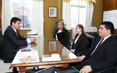 El presidente del Indert, Mario Vega, mantuvo una reunión con el nuevo síndico asignado a la Junta Asesora y de Control del Indert, Gustavo Ferreira.