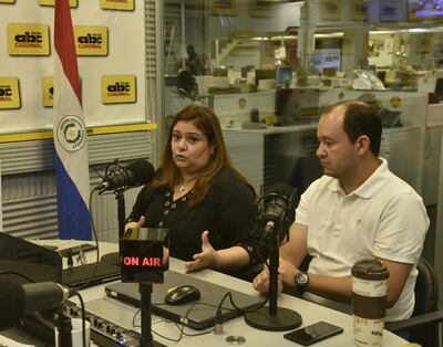Concejales de Asunción, Rosanna Rolón y Félix Ayala, en estudios de ABC Cardinal.
