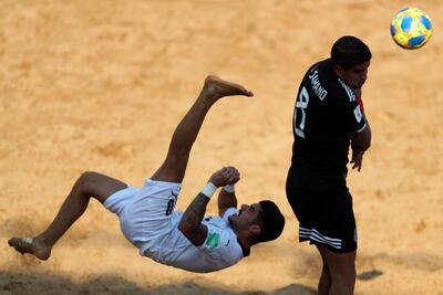 Gabriele Gori en acción ante el mexicano Erick Samano.
