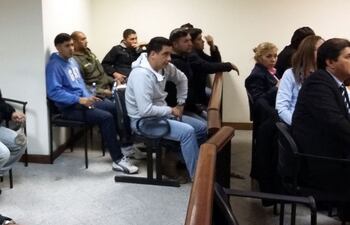 los-siete-expolicias-acusados-por-el-robo-tipo-comando-a-guardian-sa-durante-el-juicio-se-alzaron-con-mas-de-g-5-000-millones-el-30-de-julio-de-2012-211224000000-1481459.jpg