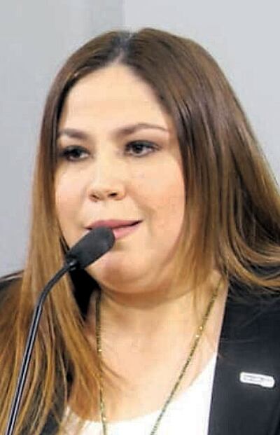 Patricia Samudio, titular de Petróleos Paraguayos.