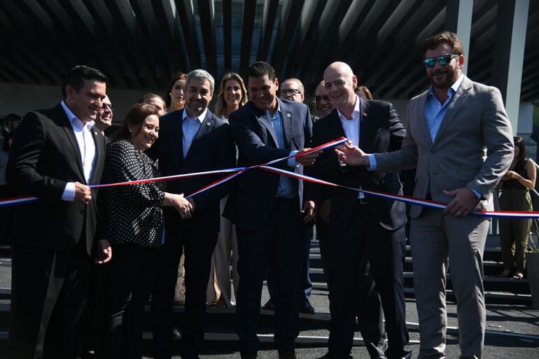 Asociación Paraguaya de Fútbol, APF, Edificio.