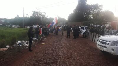 Segundo día consecutivo de escrache contra camarista que blanqueó a Zacarías Irún .