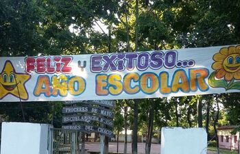 aspecto-de-la-entrada-a-la-escuela-heroes-del-chaco-235006000000-1811406.jpg