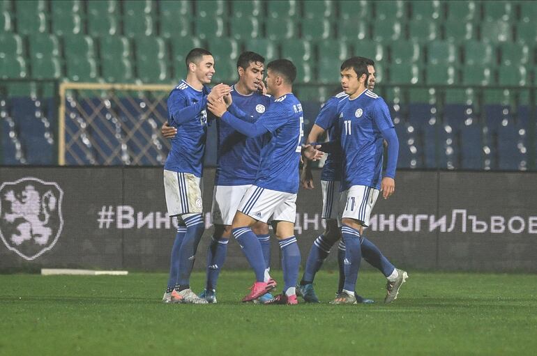 Selección Paraguaya, Fecha FIFA, Miguel Almirón.