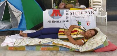 La secretaria del Sifjupar, Porfiria Ocholasky, encabeza la protesta (que hoy cumple 19 días) en la explanada del Palacio de Justicia.