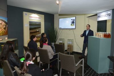 /pf/resources/images/abc-placeholder.png?d=2399